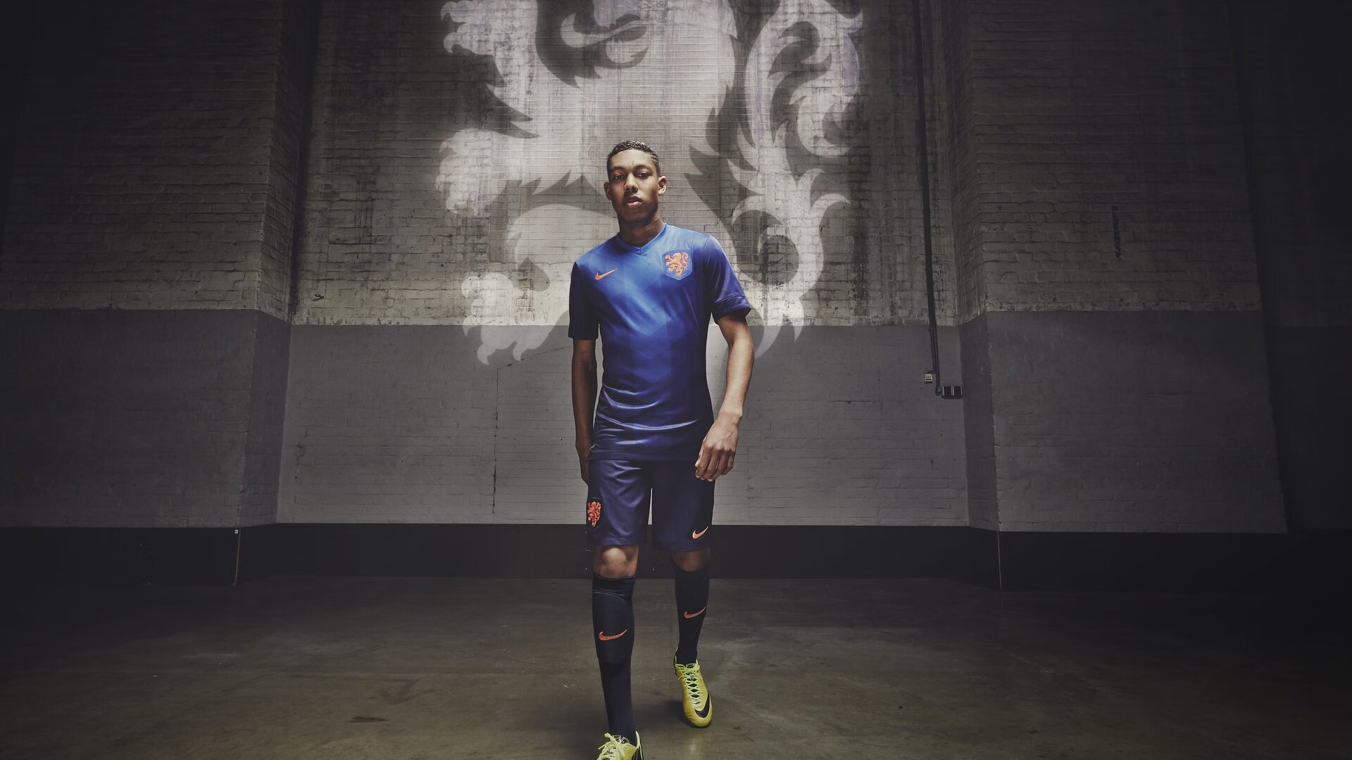 九游体育-中国足球基础设施建设持续发力，硬件水平全面提升，中国足球几个规划